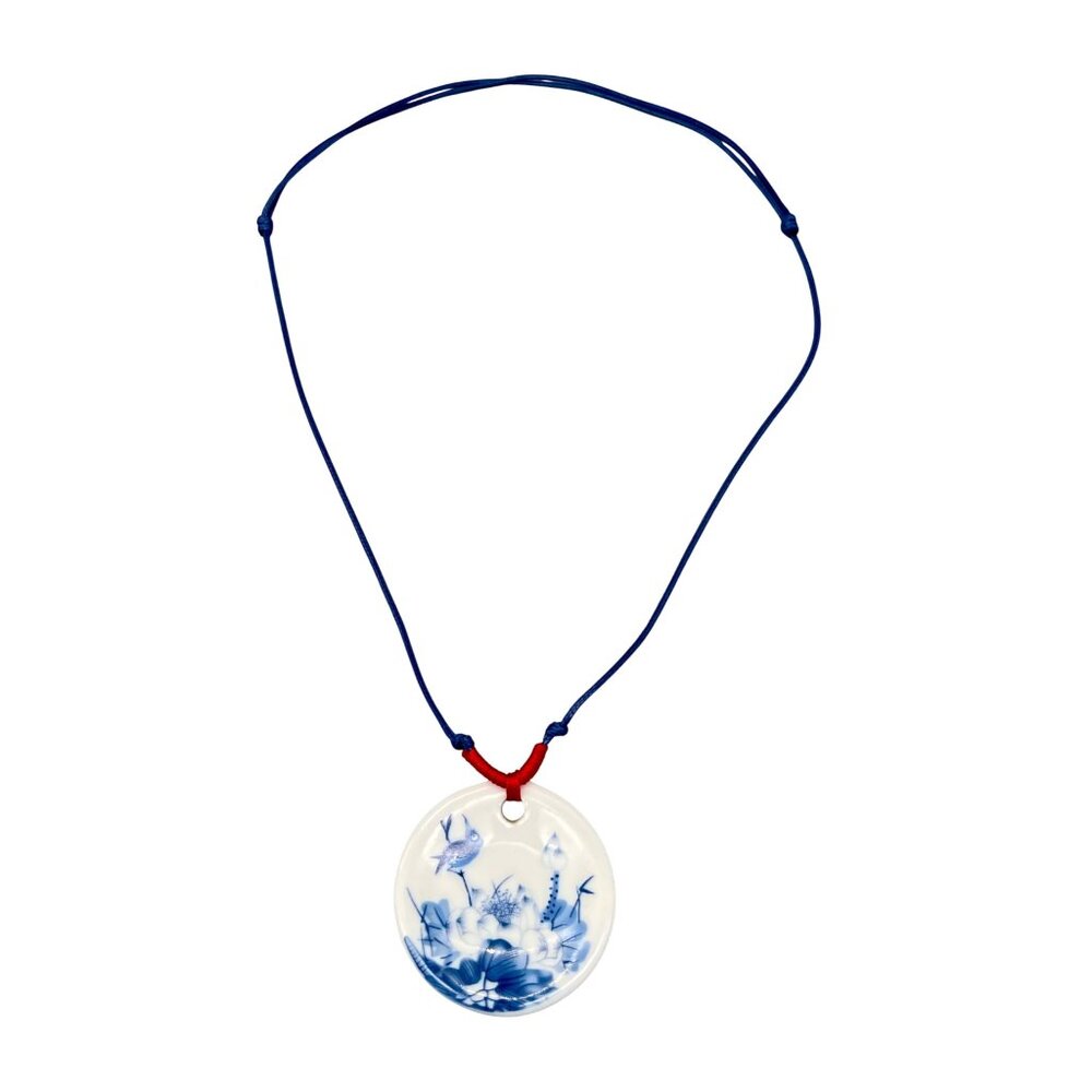 Blue & White Ceramic Round Pendant Necklace Floral Bird Design Adjustable Cord - Picture 2 of 5